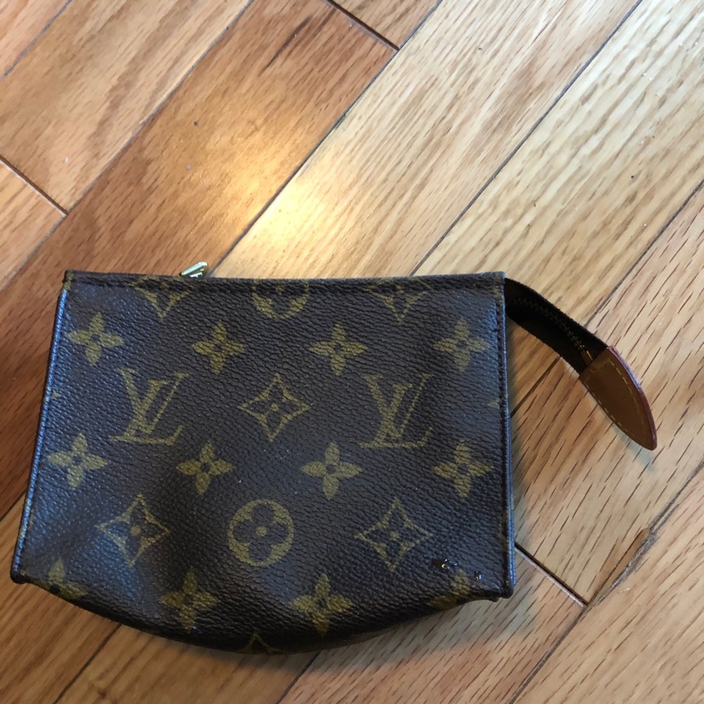 Authentic Louis Vuitton small cosmetic case